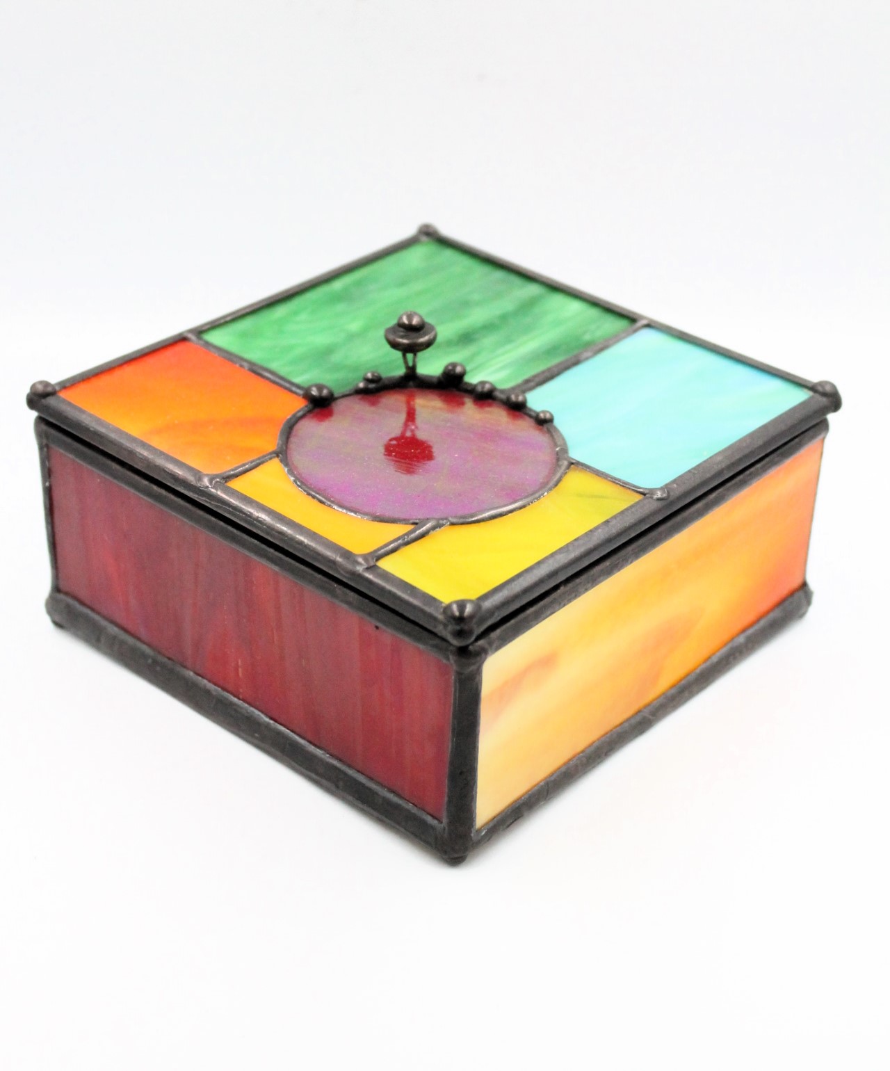 szkatułka witrażowa 12x12 cm techniką Tiffany – efekt warsztatów